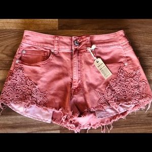 American Eagle Coral Shorts: Size 6